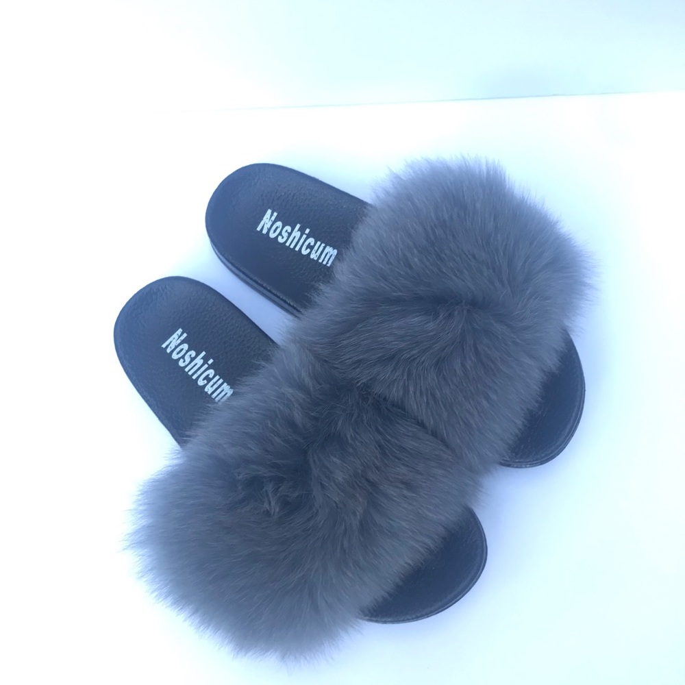 Gray Raccon Fur slides - Picture 5 of 8